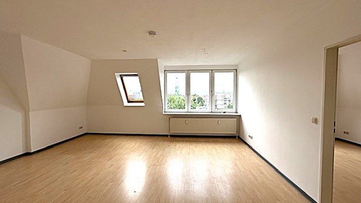 1 MONAT MIETFREI! Schicke Dachgeschosswohnung inkl Einbauküche Brunsbüttel - Otto Stöben GmbH