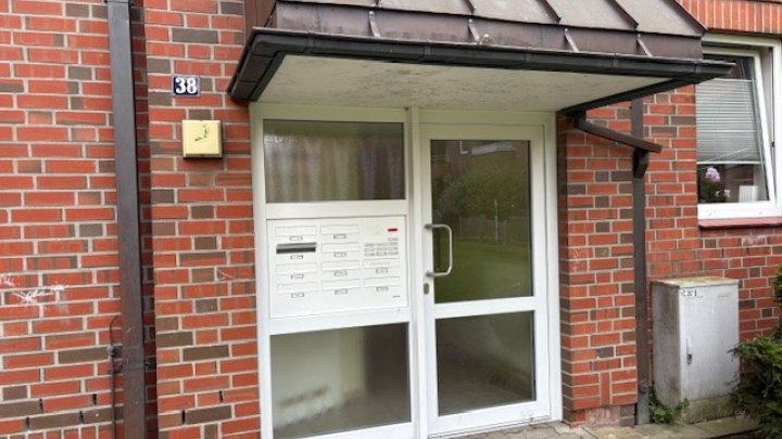 1 MONAT MIETFREI! Schicke Dachgeschosswohnung inkl Einbauküche Brunsbüttel - Otto Stöben GmbH