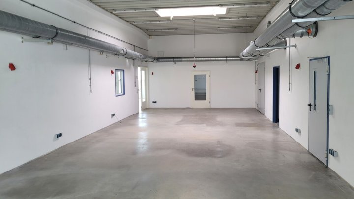 Moderne und funktional geplante Gewerbehalle in Schönkirchen zu erwerben! OTTO STÖBEN!