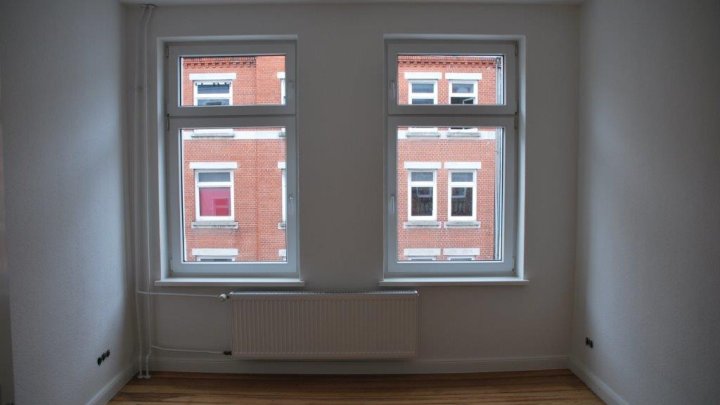 2-Zimmer-Wohnung mit Balkon in der Bahnhofstr. 24 in Kiel zu vermieten! Otto Stöben GmbH