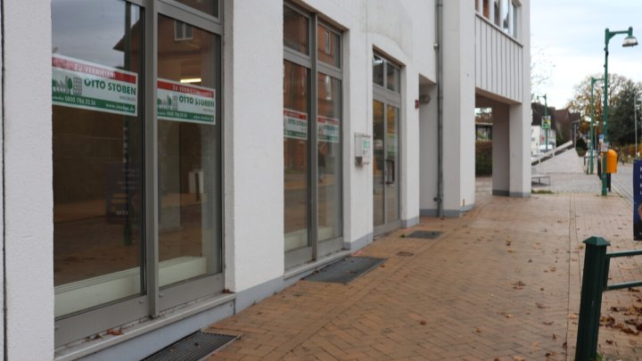 Laden provisionsfrei zu vermieten! Gute Passantenfrequenz für Ihr Business!  OTTO STÖBEN!