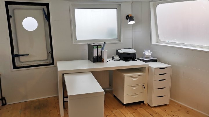 Einzigartiges Restaurantschiff im Hafen – bereit für den nächsten Kurs! OTTO STÖBEN!