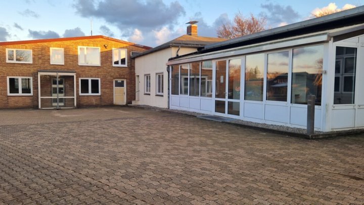 Werkhalle mit Büro und Lager im Ostseebad Schönberg – für Käufer provisionsfrei! OTTO STÖBEN!