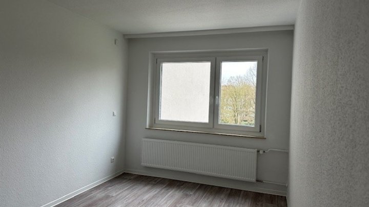 Frisch sanierte 2-ZW in der Helsinkistr. 84 in Kiel zu vermieten! Otto Stöben GmbH