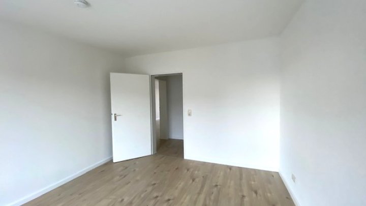 BRUNSBÜTTEL: 1 Kaltmiete sparen! 2-Zimmer-Whg. mit Balkon im 2.OG (NUR MIT WOHNBERECHTIGUNGSSCHEIN)