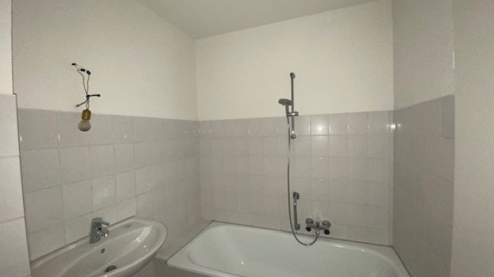 BRUNSBÜTTEL: 1 Kaltmiete sparen! 2-Zimmer-Whg. mit Balkon im 2.OG (NUR MIT WOHNBERECHTIGUNGSSCHEIN)