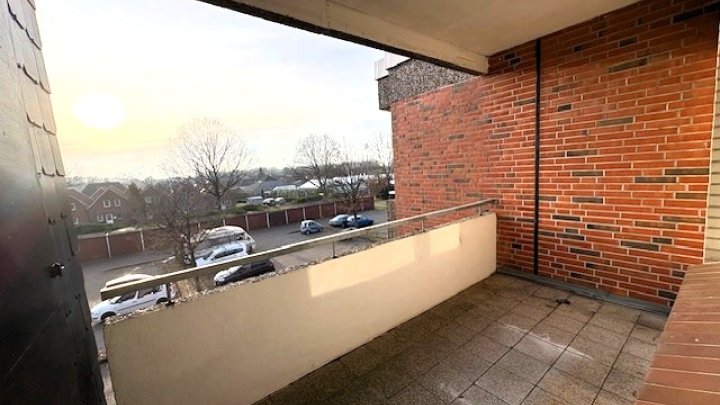 AB SOFORT: MIETFREIE ZEIT IN BRUNSBÜTTEL Renovierte 2-Zimmer-Wohnung + Balkon OTTO STÖBEN GmbH