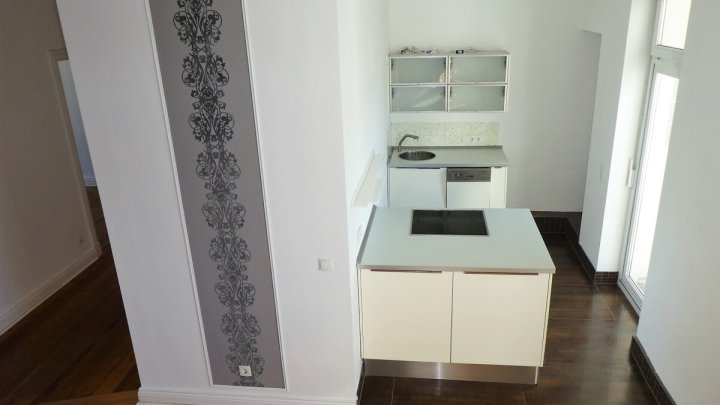 KIEL-BLÜCHERPLATZ: 4-Zimmer-Wohnung über 2 Ebenen (4. +5. OG) mit 2 Balkonen (ohne Fahrstuhl)