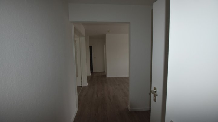 Helle 4-Zimmer-Wohnung+ 2 Balkone + Gäste-WC in Bad Schwartau - OTTO STÖBEN GmbH