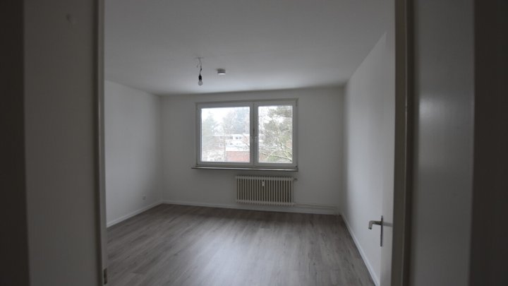 Helle 4-Zimmer-Wohnung+ 2 Balkone + Gäste-WC in Bad Schwartau - OTTO STÖBEN GmbH