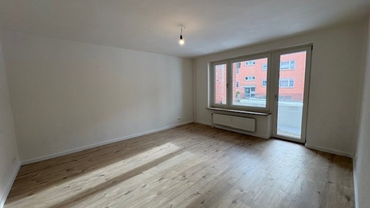 Eine Kaltmiete geschenkt: Bezugsfertige 3-Zimmerwohnung in Brunsbüttel! Otto Stöben GmbH