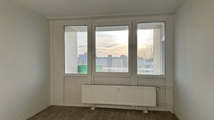 Frisch sanierte 4-ZW in der Helsinkistr. 92 in Kiel zu vermieten! Otto Stöben GmbH