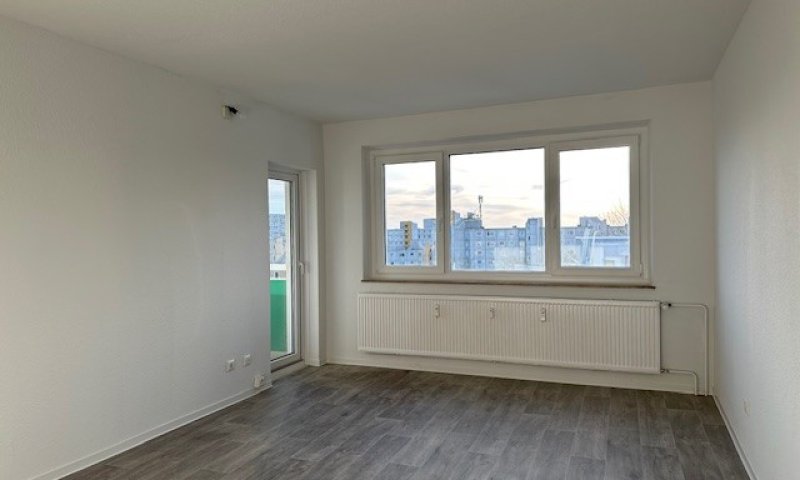 Frisch sanierte 4-ZW in der Helsinkistr. 92 in Kiel zu vermieten! Otto Stöben GmbH