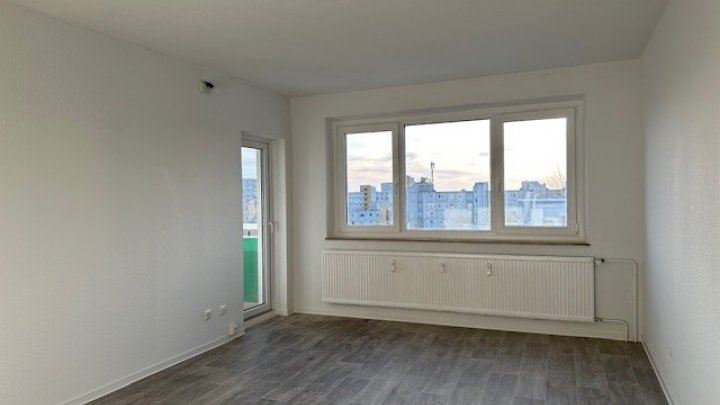 Frisch sanierte 4-ZW in der Helsinkistr. 92 in Kiel zu vermieten! Otto Stöben GmbH