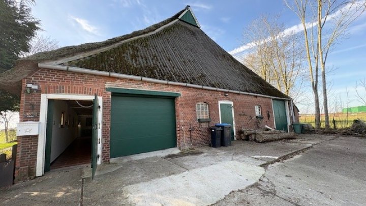 Landsitz Alleinlage in der Nähe von Wilster teilweise unter Reet Otto Stöben GmbH