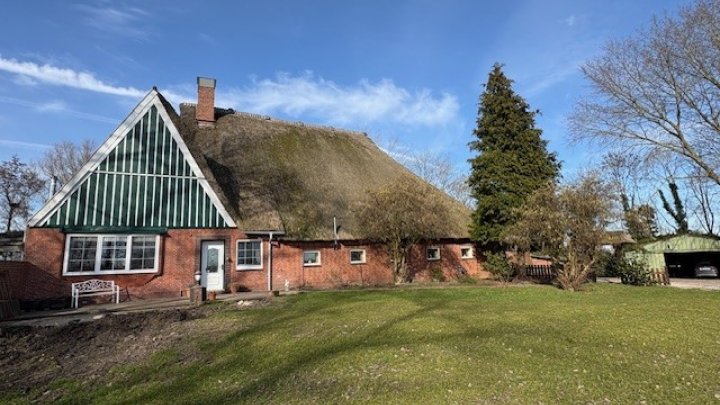 Landsitz Alleinlage in der Nähe von Wilster teilweise unter Reet Otto Stöben GmbH