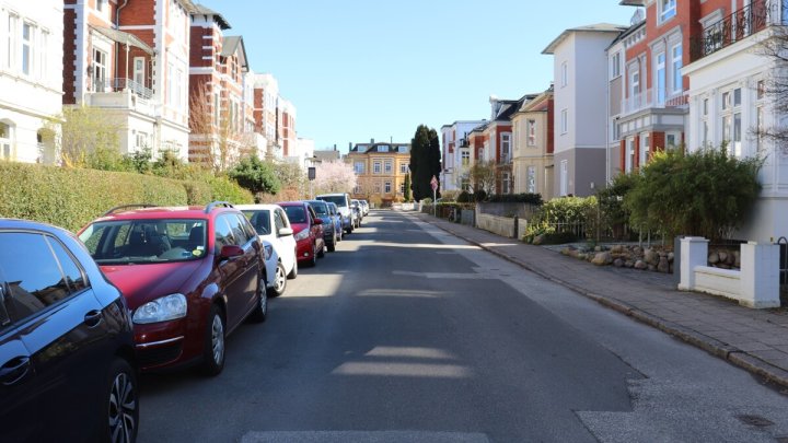 Prestige in St. Jürgen: Klassisches Mehrfamilienhaus in begehrter Lage von Lübeck! OTTO STÖBEN!