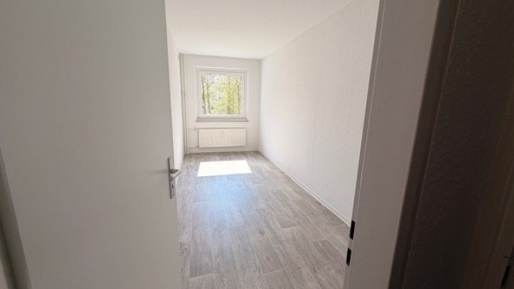 Frisch sanierte 3,5-ZW in der Helsinkistr. 76 in Kiel zu vermieten! Otto Stöben GmbH