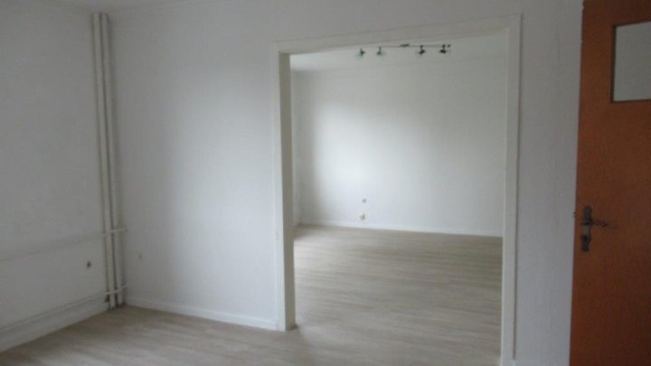 2-ZW mit Balkon am Ziegelteich 35 in Kiel zu vermieten! OTTO STÖBEN GmbH