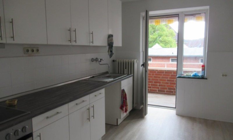 2-ZW mit Balkon am Ziegelteich 35 in Kiel zu vermieten! OTTO STÖBEN GmbH