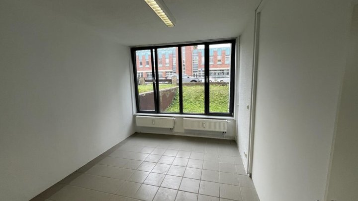 Attraktive Gewerbeeinheit in zentraler Lage von Lübeck! OTTO STÖBEN!