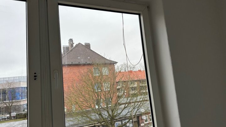 Frisch renovierte 2,5-Zimmerwohnung in der Augustenstr. 52 in  Kiel zu vermieten! Otto Stöben GmbH