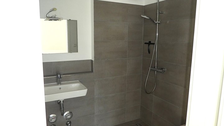 KIEL-SCHREVENPARK:

Modernes 1-Zimmer-Appartement mit Balkon zum Innenhof in sehr begehrter Lage