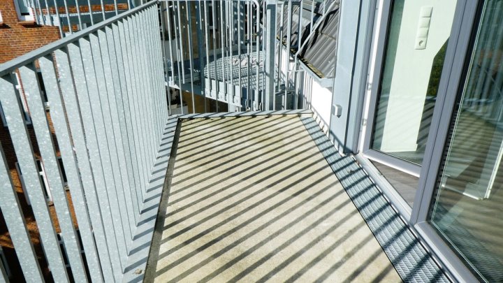 KIEL-SCHREVENPARK:

Modernes 1-Zimmer-Appartement mit Balkon zum Innenhof in sehr begehrter Lage