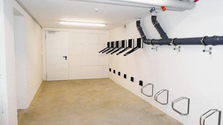 KIEL-SCHREVENPARK:

Modernes 1-Zimmer-Appartement mit Balkon zum Innenhof in sehr begehrter Lage