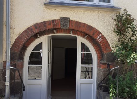 Außen-Eingang Souterrain