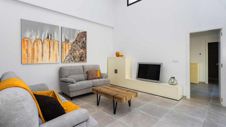 Großzügige 4-Zimmer-Einfamilienhäuser in modernem Design mit Privatpool