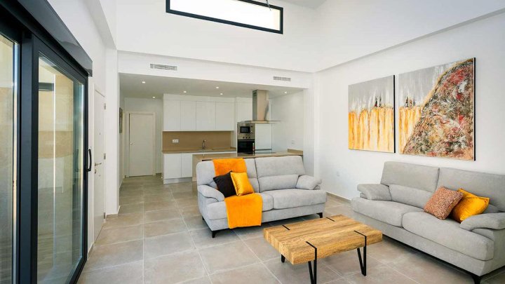Großzügige 4-Zimmer-Einfamilienhäuser in modernem Design mit Privatpool