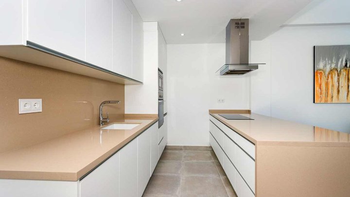 Großzügige 4-Zimmer-Einfamilienhäuser in modernem Design mit Privatpool