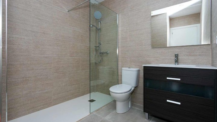 Großzügige 4-Zimmer-Einfamilienhäuser in modernem Design mit Privatpool