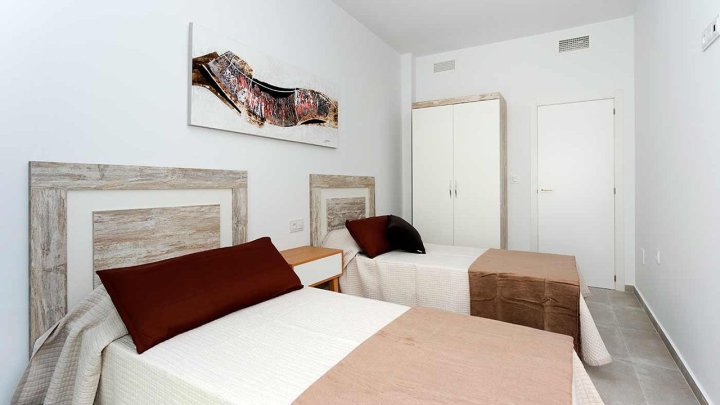 Großzügige 4-Zimmer-Einfamilienhäuser in modernem Design mit Privatpool