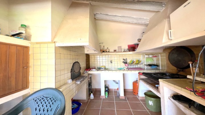 4 Schlafzimmer Villa mit XXL großer Sonnenterasse, großer Pool, BBQ-Haus mit einer Sommerküche, Garten mit Obstbäumen