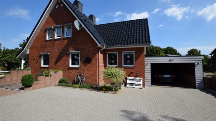 Gepflegtes Einfamilienhaus in Hattstedt zu verkaufen! OTTO STÖBEN GmbH